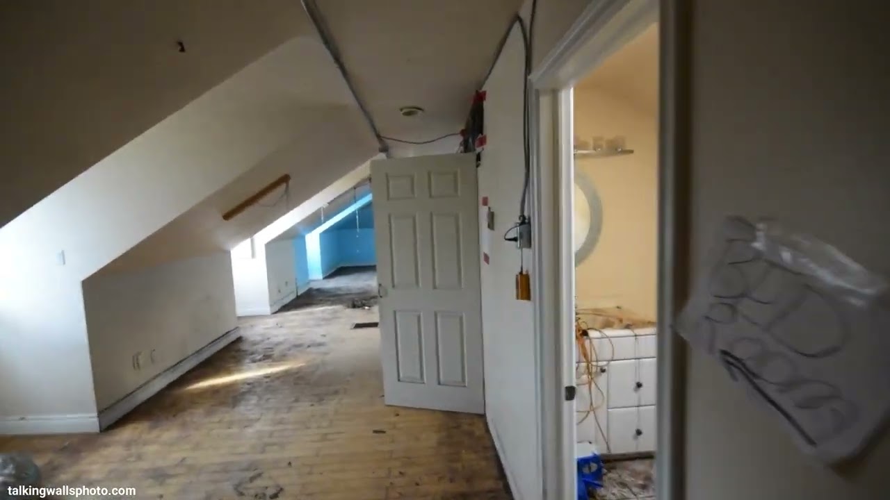 Exploring an Abandoned Grow op House in Toronto