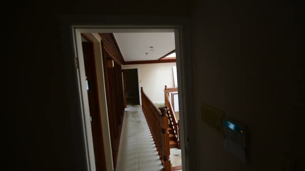 Abandoned Titanic Staircase Mansion in Toronto, Ontario