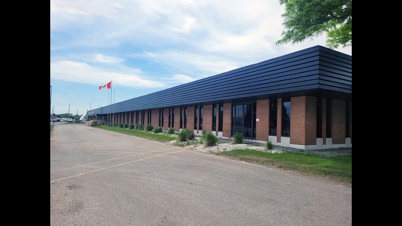 Exploring the former Accuride factory in London, Ontario