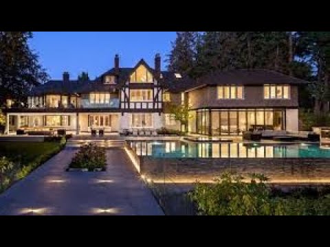 Insanely Decorated Million Dollar Time Capsule Mansion of Murals