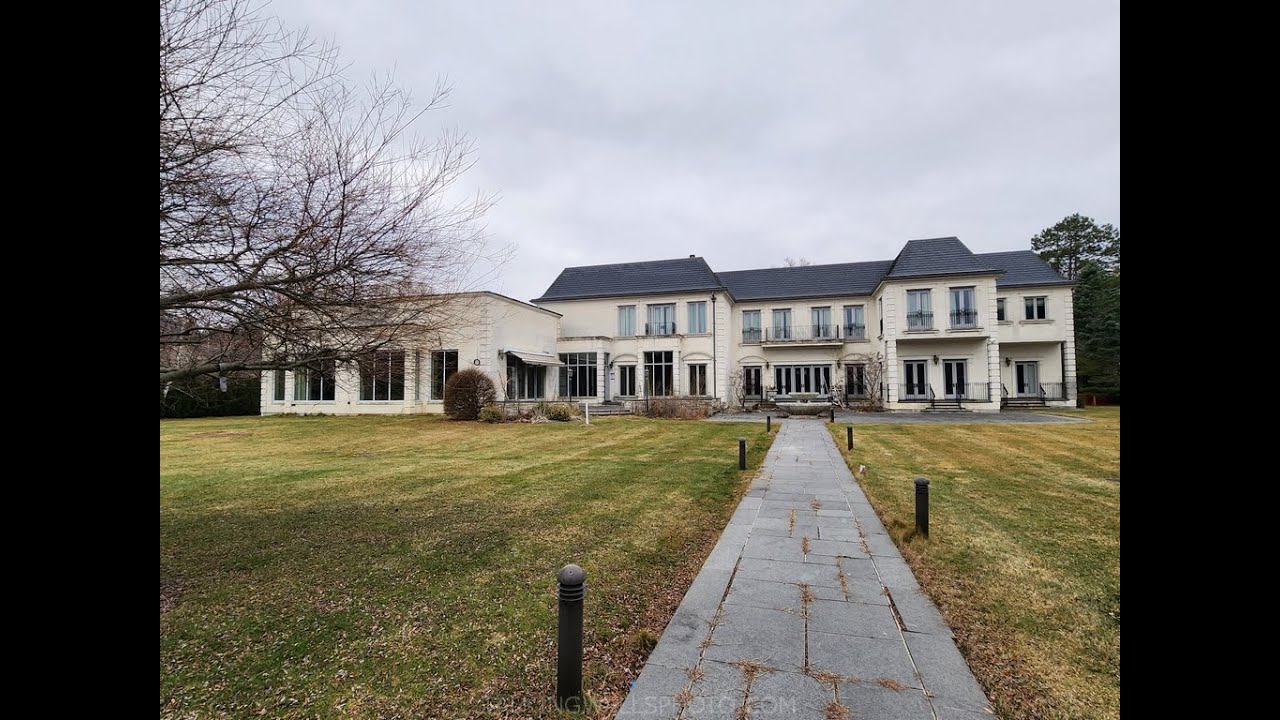 Exploring a luxury $20 million dollar mansion in upper class area of Toronto, Ontario. So much waste
