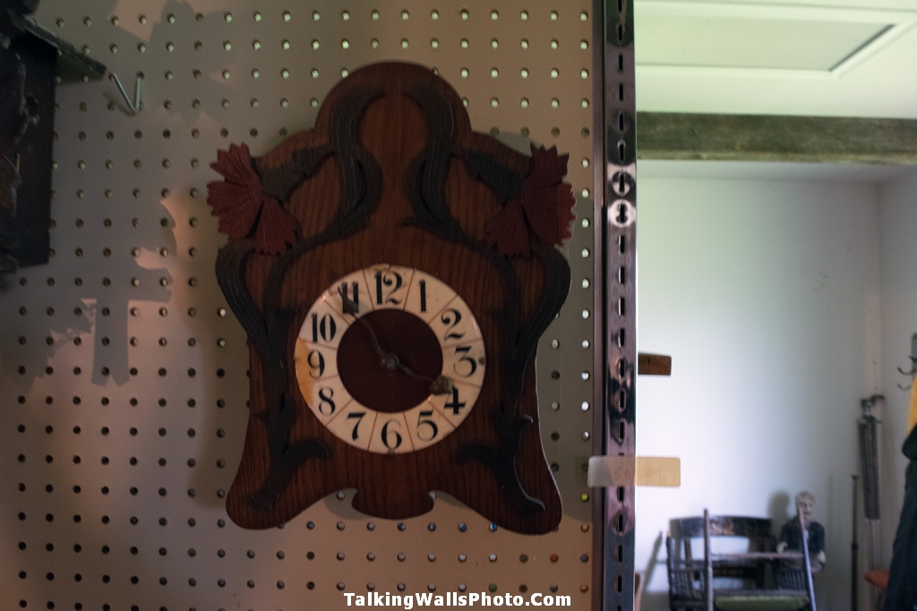 clock maker time capsule house - abandoned and everything left behind in Ontario