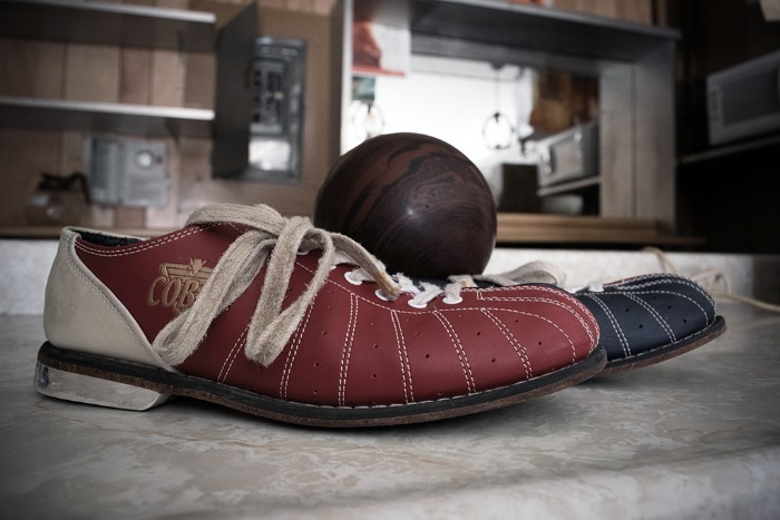 Read more about the article Abandoned Martin’s Bowling Alley in Hamilton, Ontario
