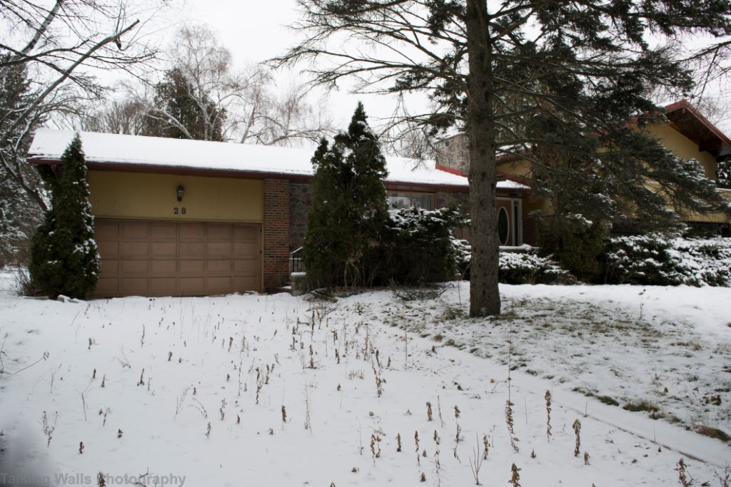 Abandoned Ontario Brady Bunch House