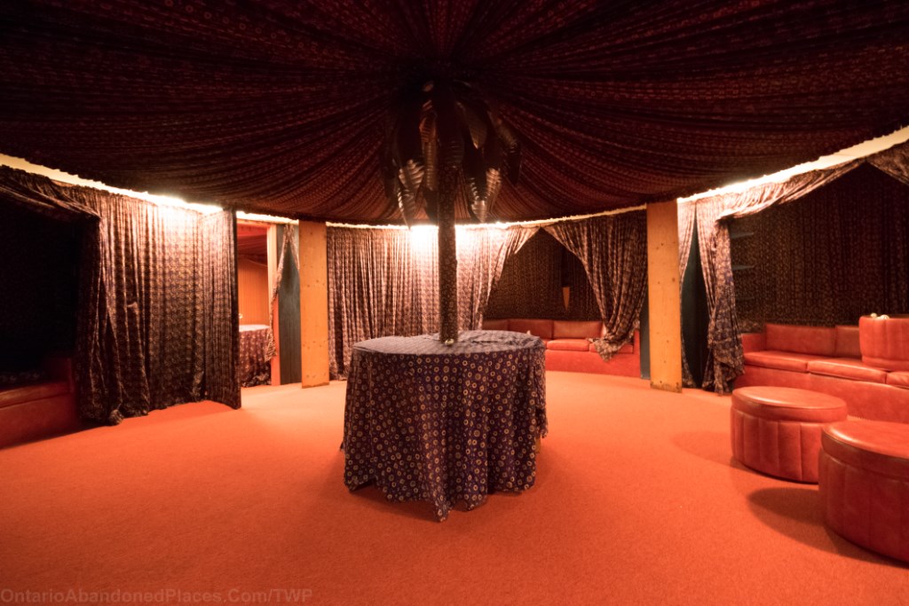Read more about the article The Abandoned Bong Mansion in Burlington, Ontario (Mafia Mansion)