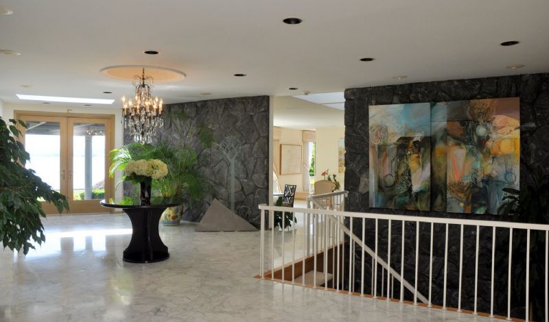 AbandonedOntarioMafiaMansion BongMansion Burlington