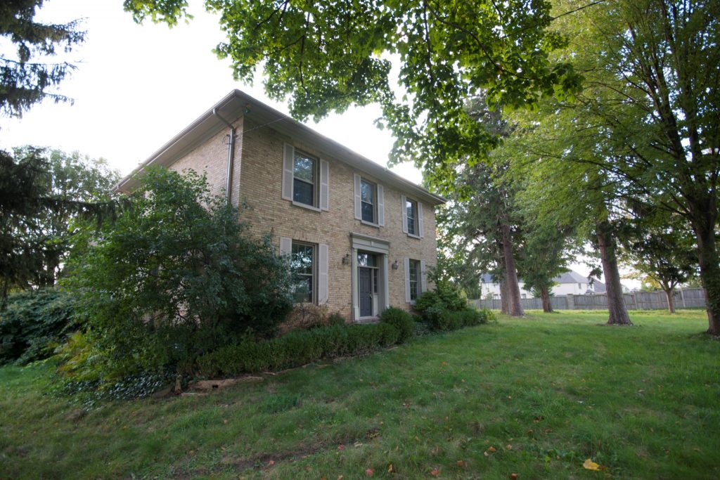 Read more about the article Poopy Stairs House (London, Ontario)