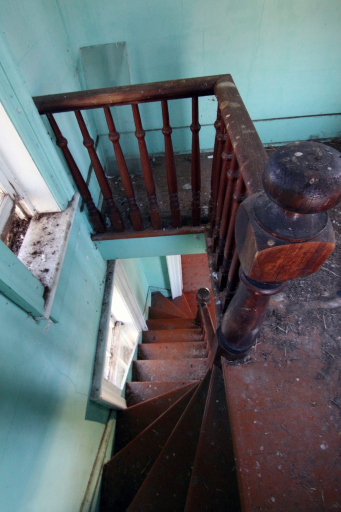 gordons victorian farm house abandoned ontario