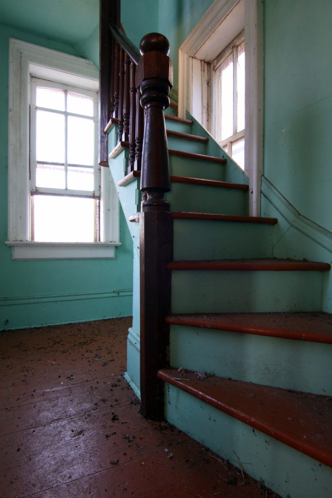 gordons victorian farm house abandoned ontario