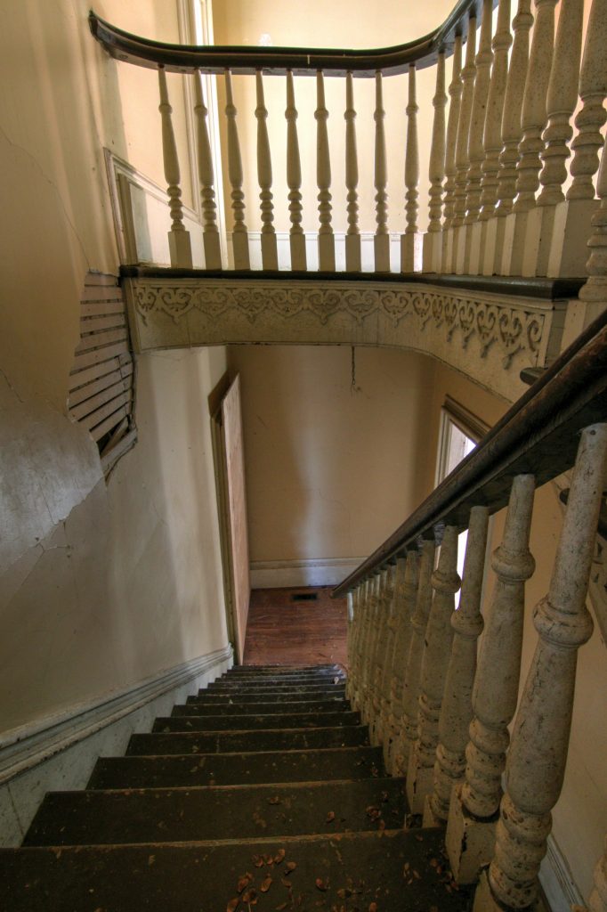 gordons victorian farm house abandoned ontario