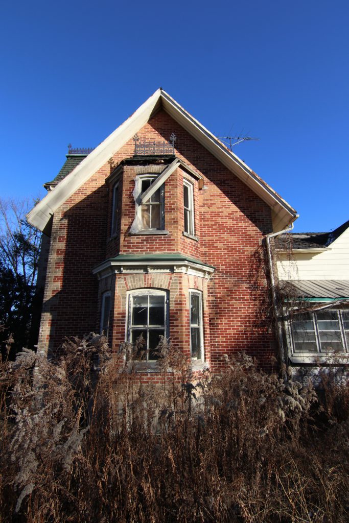 gordons victorian farm house abandoned ontario