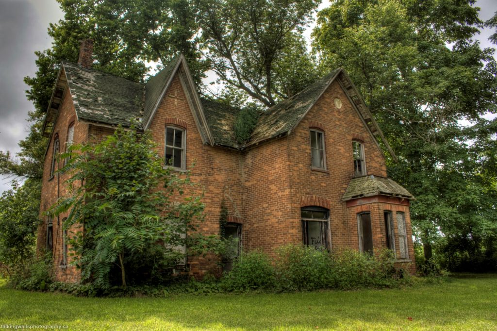 Thamesville Ontario abandoned house