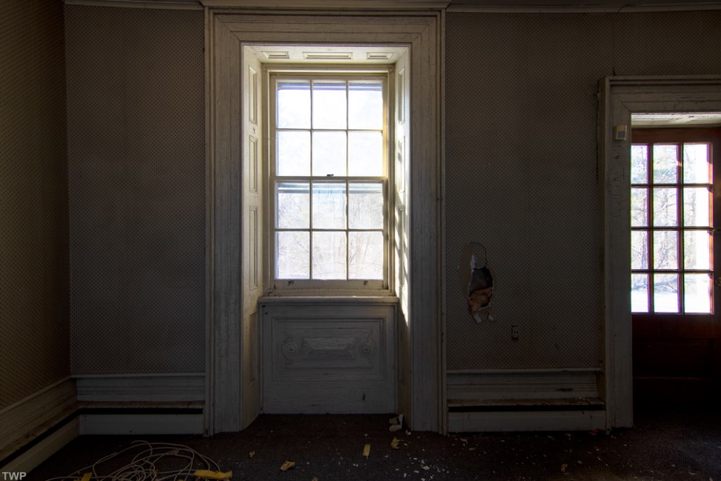 abandoned ontario house with painting art
