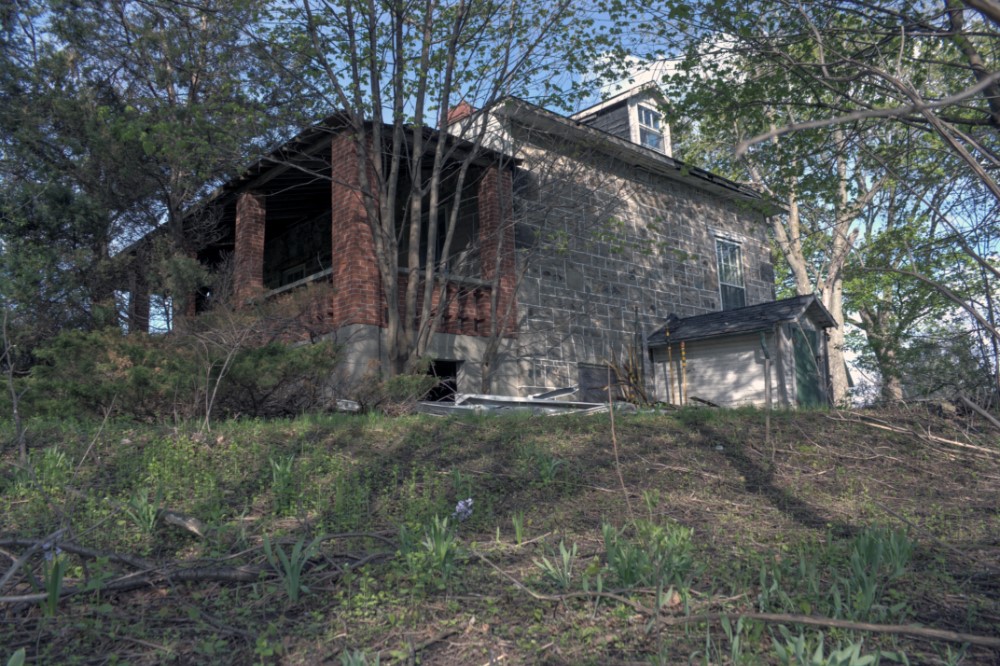 Read more about the article Abandoned Royal Canadian Legion House in Guelph, Ontario