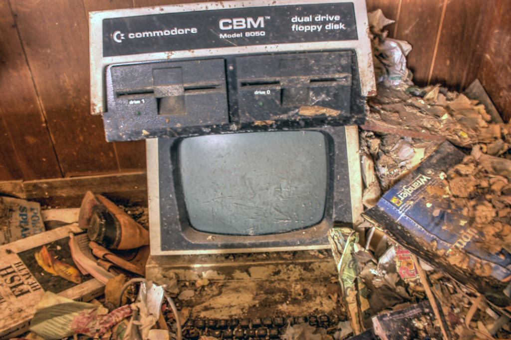 abandoned computer house