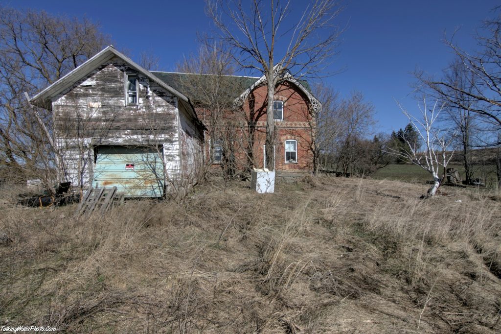 Read more about the article Abandoned Stain Glass Farm House