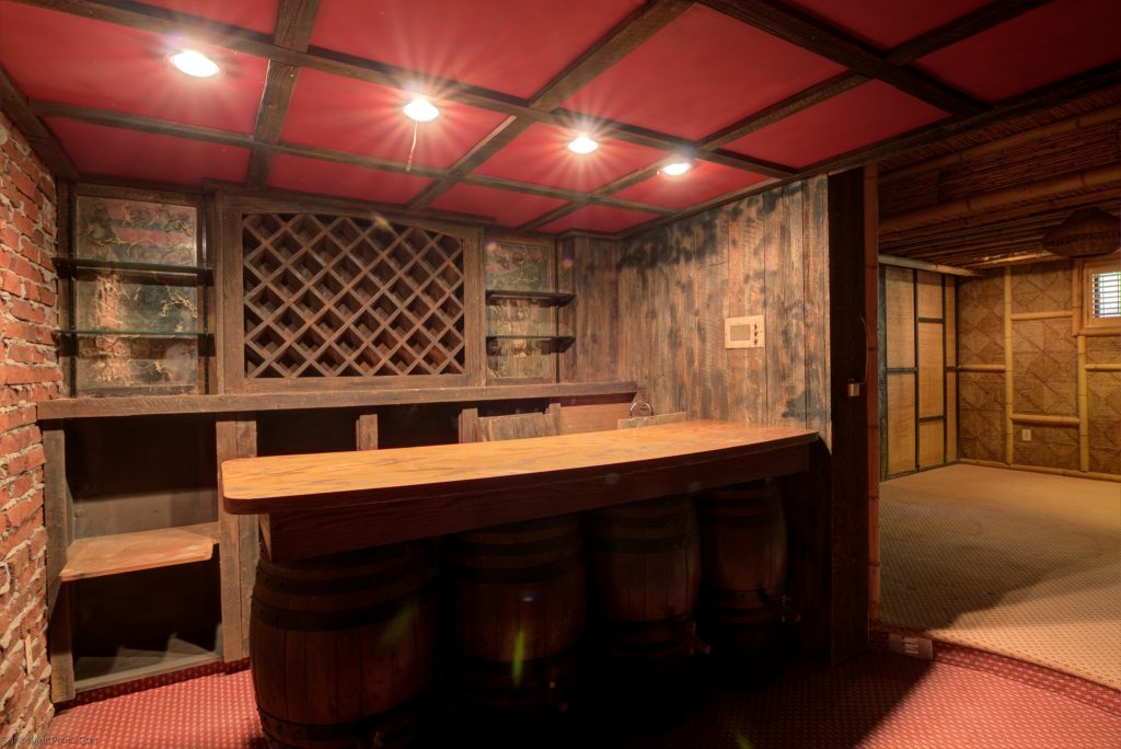 $5.7 million dollar tiki bar house in toronto abandoned