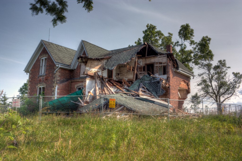 Read more about the article 8th Line Farm House