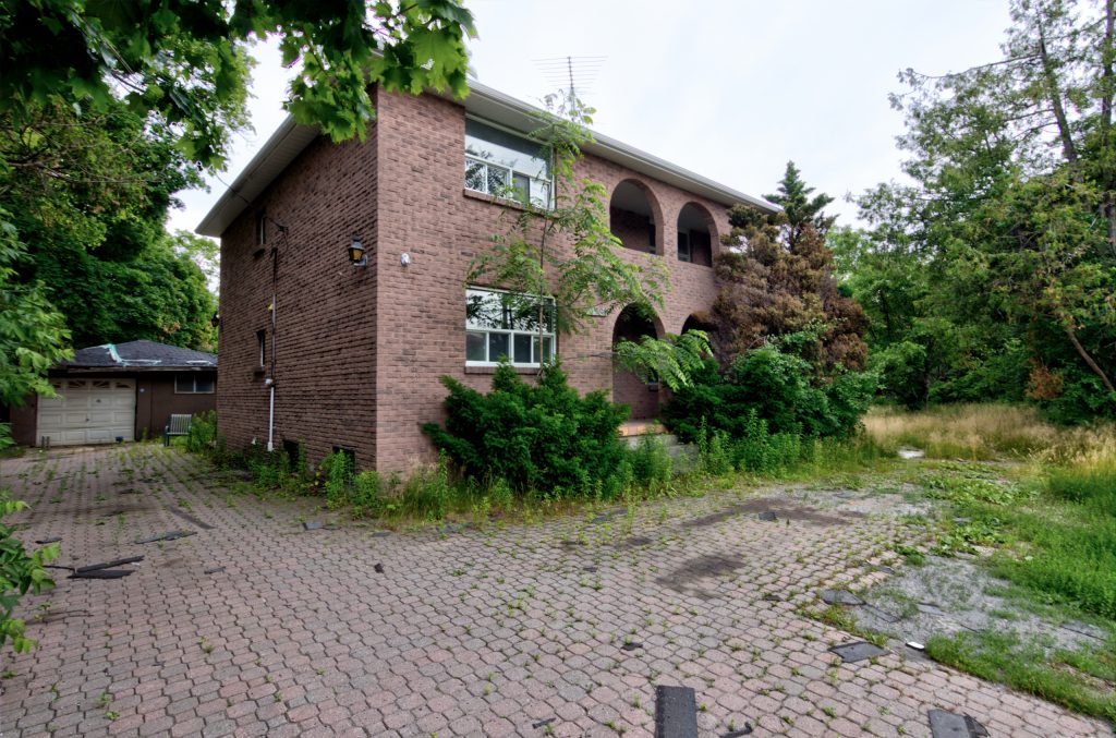 markham ontario abandoned house