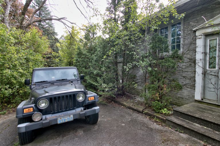 Jeep Rubicon House