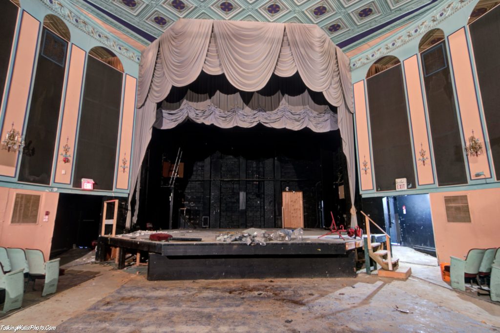 abandoned heritage theatre brampton ontario