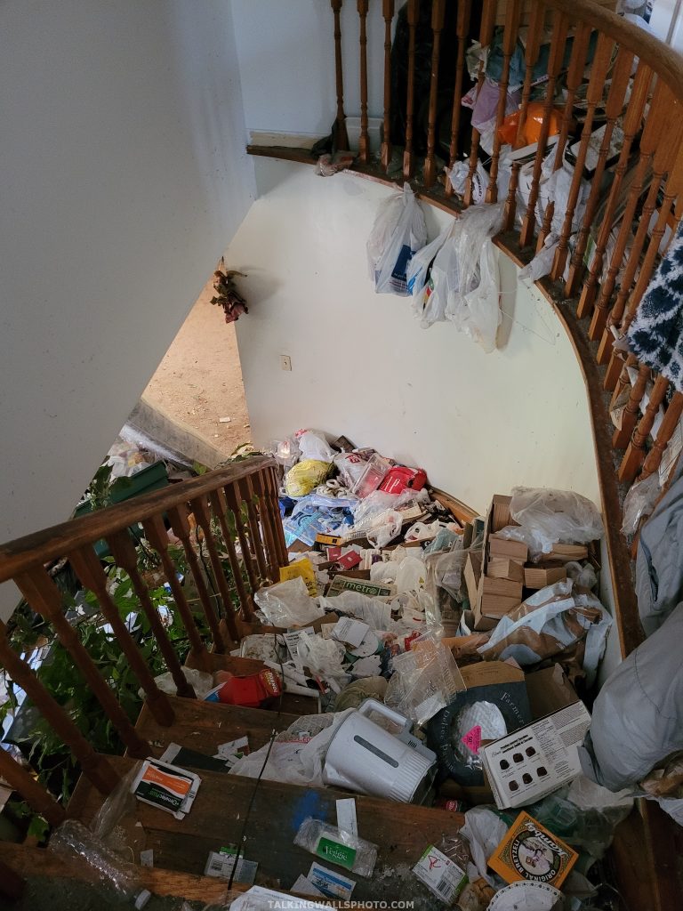 Read more about the article Hoarder House With Dentures