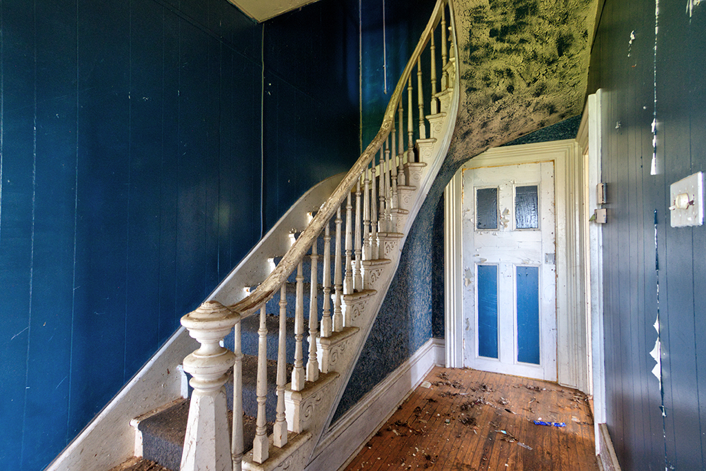 ontario abandoned victorian house