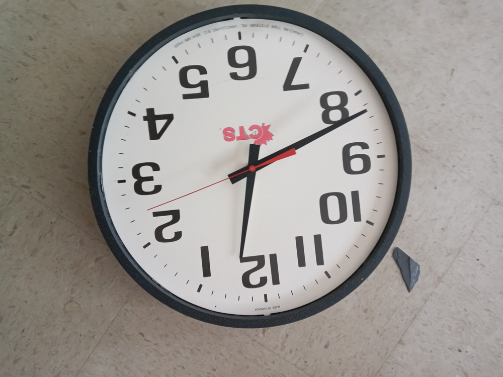 abandoned Leamington District Secondary School clock