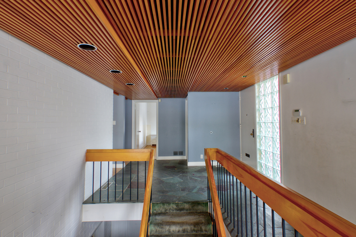 Read more about the article Retro Goodness House