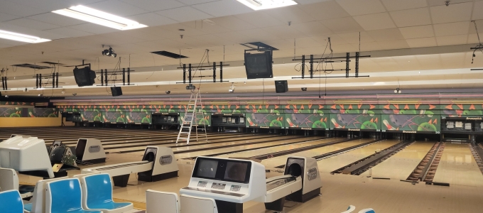 Bowlerama Royale in London, Ontario