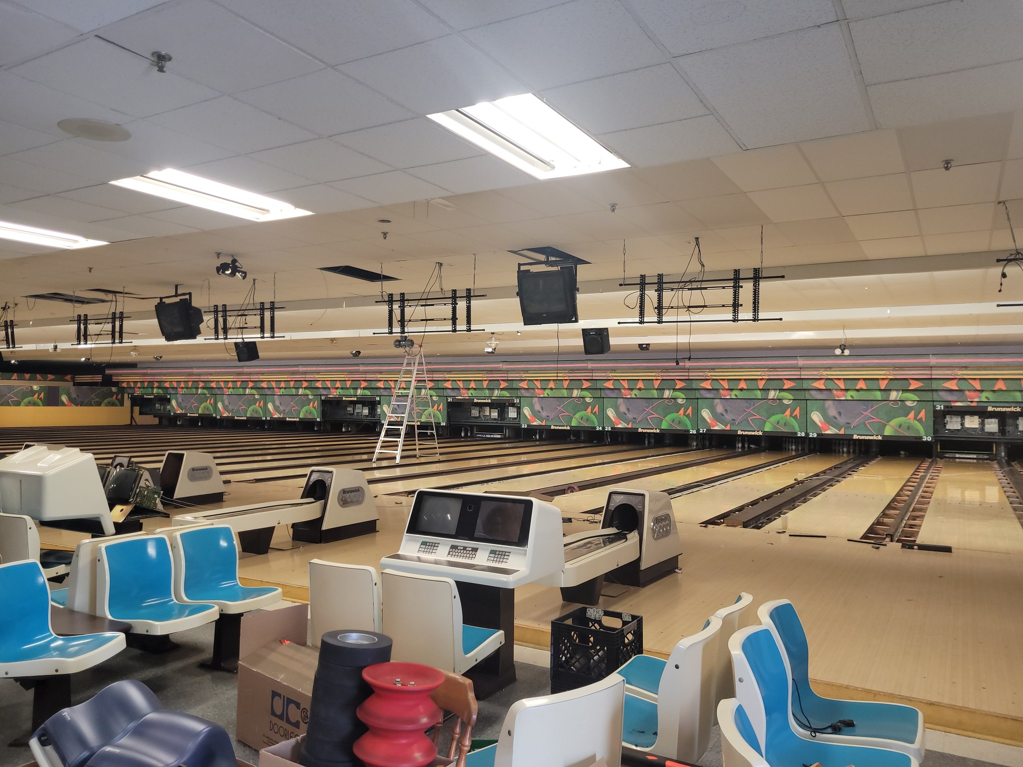 Read more about the article Bowlerama Royale in London Ontario