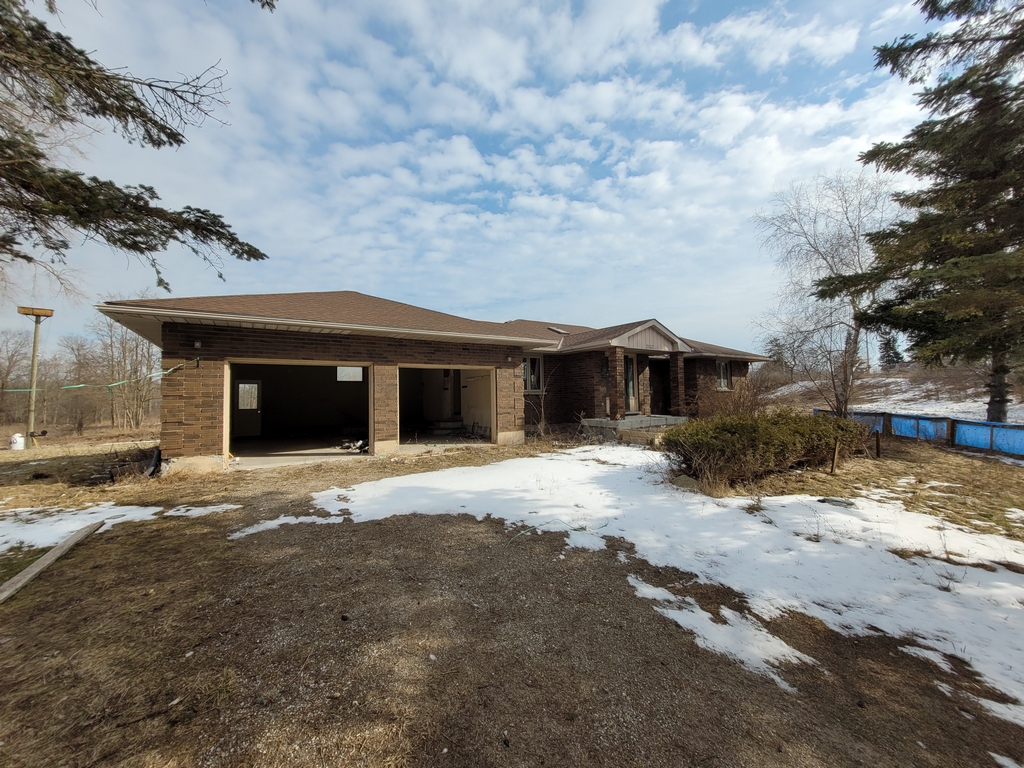 Read more about the article Trashed and Gutted House (London, Ontario)