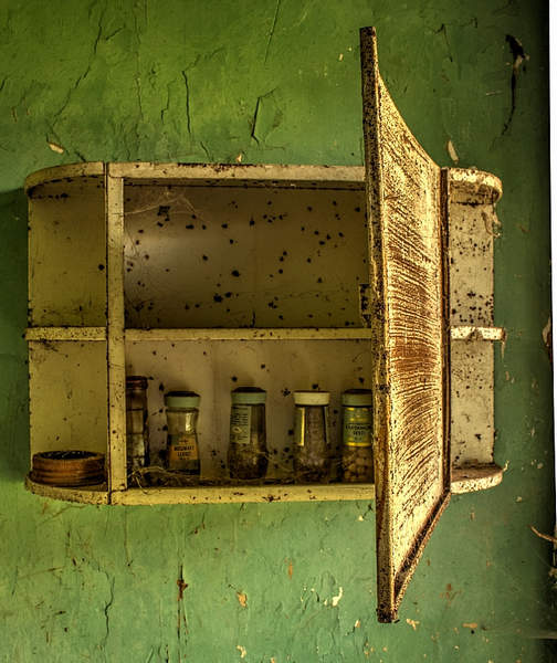 Angels Walk Among Us, abandoned house, Ontario Canada, urban exploring, abandoned photography