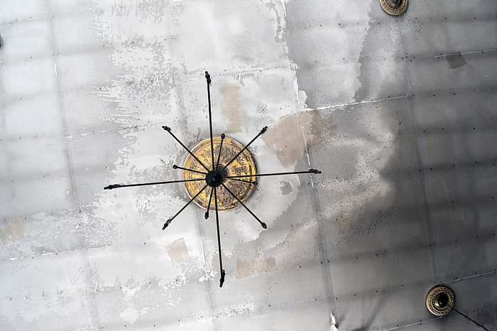 /Living-Well-Mansion-abandoned-Ontario_loc14353.html